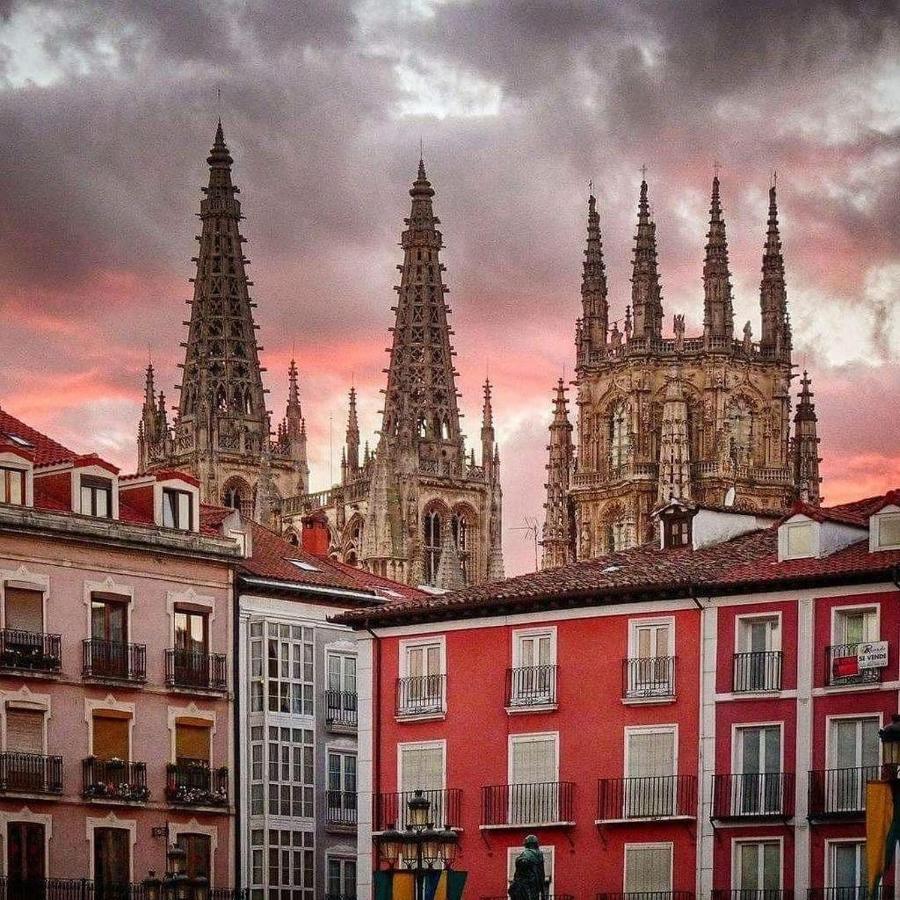 Atuaire Home Vivienda En Perfecta Ubicacion Al Lado De La Catedral De Burgo Dış mekan fotoğraf